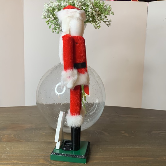 Disney Wooden Nutcracker NIGHTMARE BEFORE CHRISTMAS SANTA JACK SKELLINGTON 12” - Picture 4 of 7